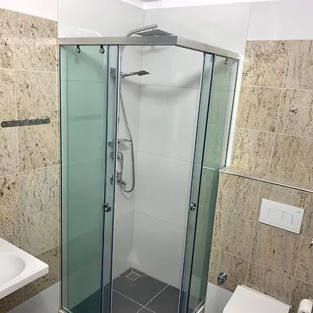 Apartment Fishta Quality Q5 31